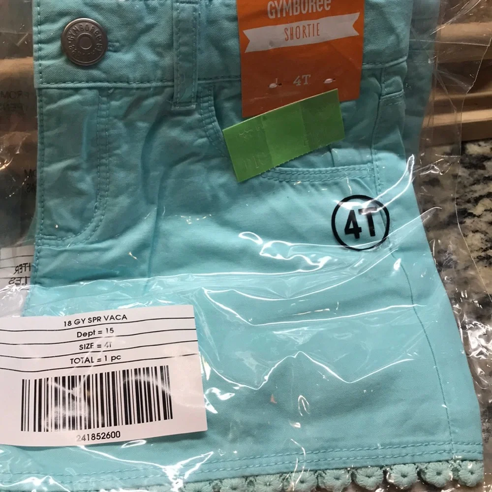 GYMBOREE FLORAL TRIM 4T SHORTS NEW